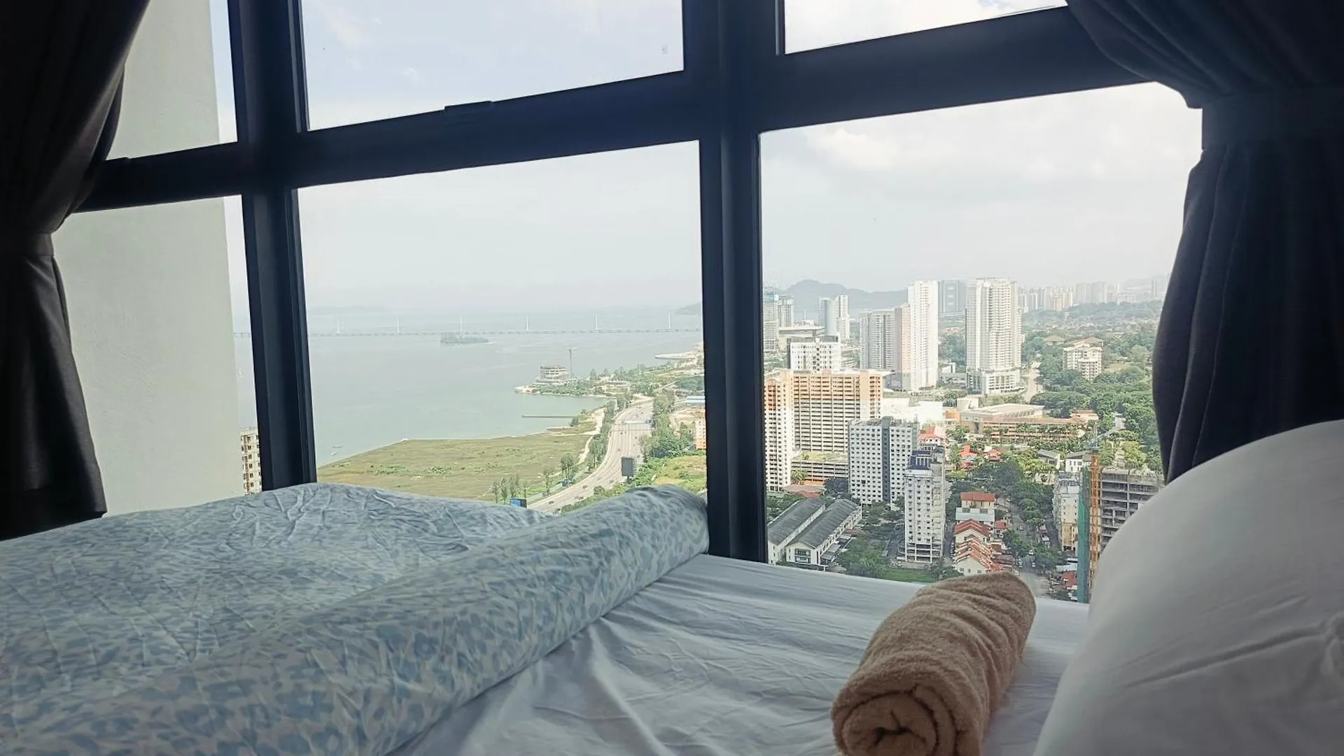 Relax Familystay -Urban Suites-3Br-10Pax Jelutong 0*,  Malaysia